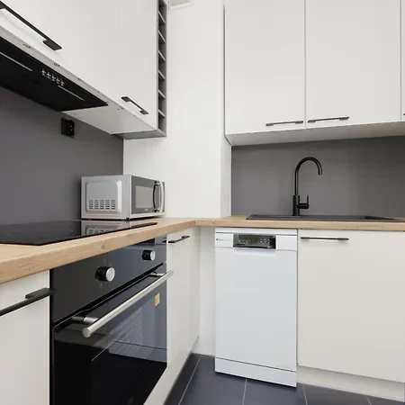 شقة Bright For 4 People In By Renters