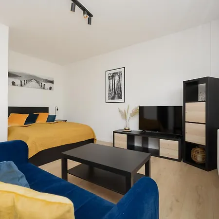 Bright For 4 People In By Renters